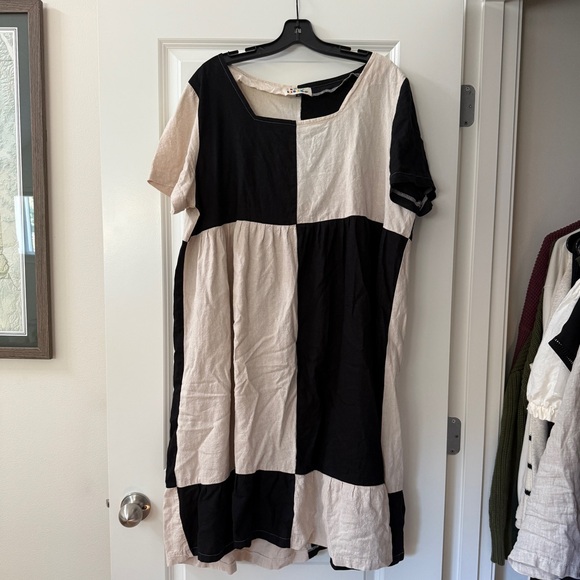 Ersa Fibers Billie black & white midi dress - XL - Picture 2 of 4